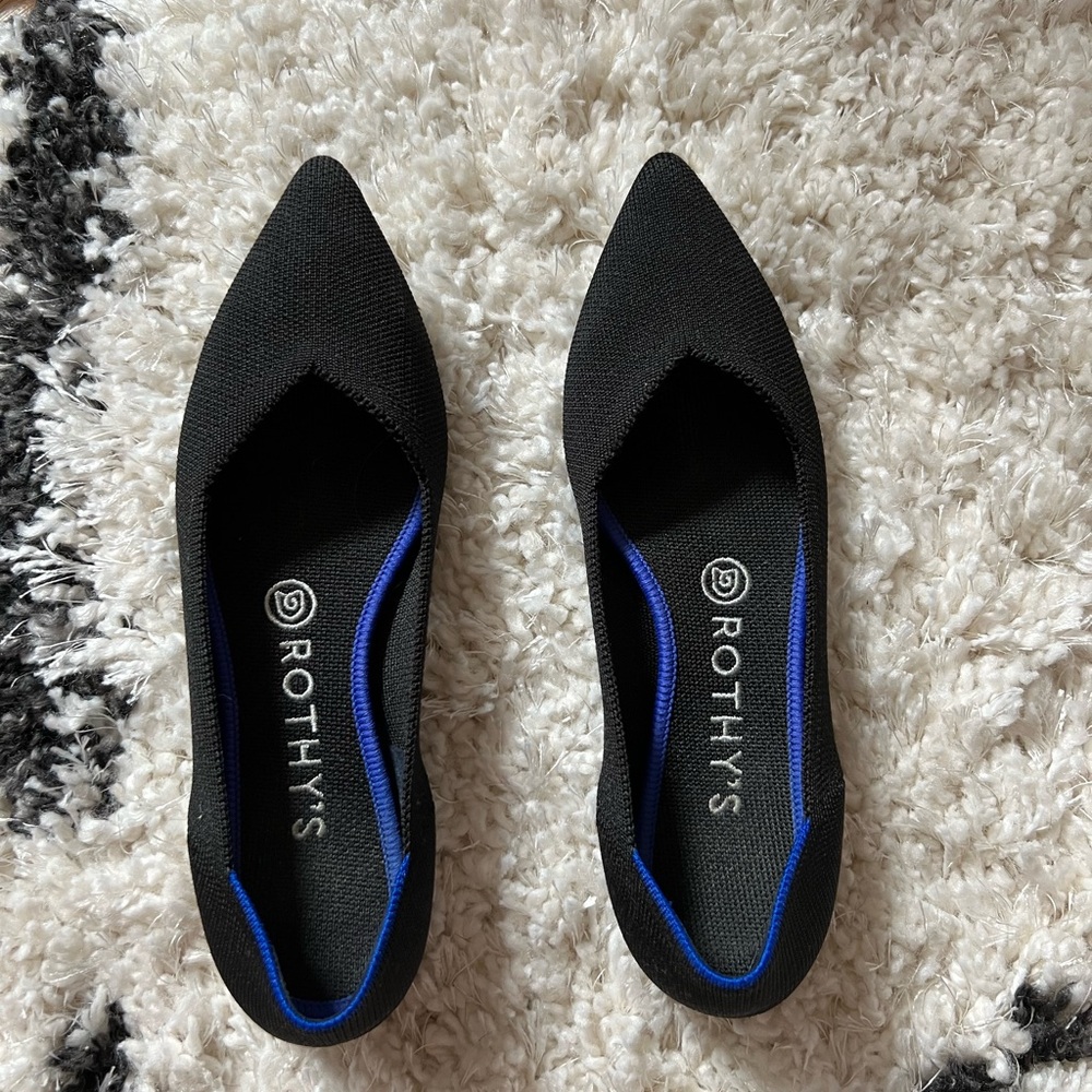 Rothys flats